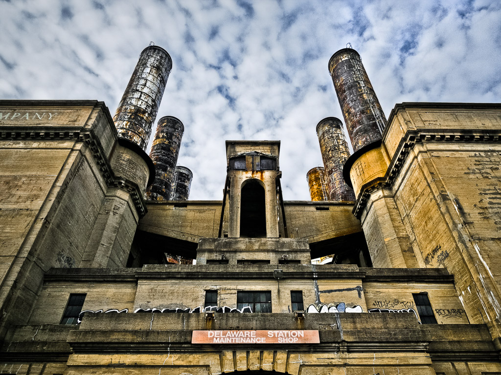 An alien trapped forever in servitude to the machine...

This is a shot I've redone recently (it's from Jan. 2014) as part of an experiment to see if the Linux program 