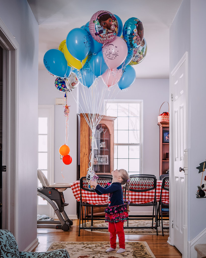 Hannah turned 4 and we went early for the party since my wife has had hand surgery and was afraid to be around a pack of whirling 4 year olds, lol.