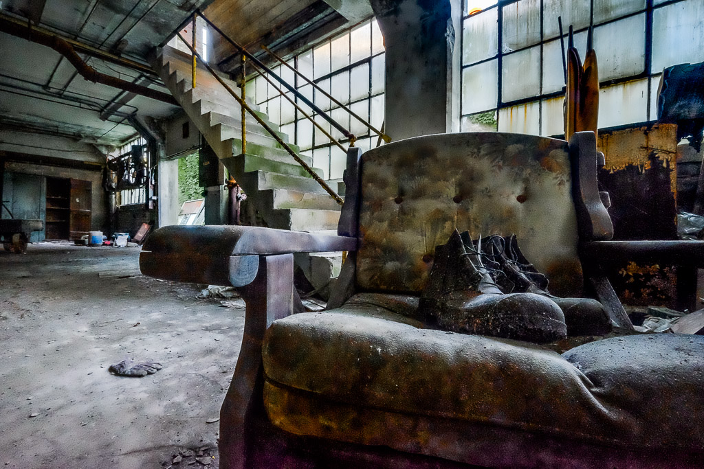 Shots from the very soon to be demolished NVF plant in Yorklyn... not much there, and what is not long for this world...