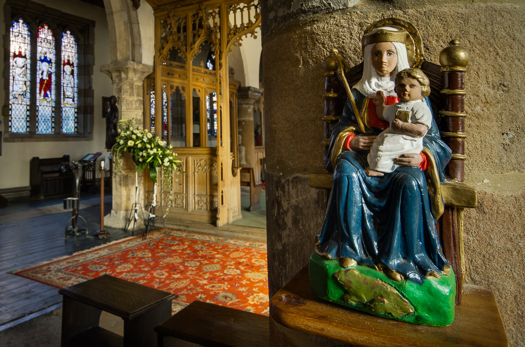 My daughter told me that she'd seen some less common iconic symbolism in this church, such as the Virgin Mary sitting on a toad throne.