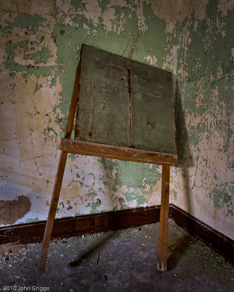 Pickman's Easel